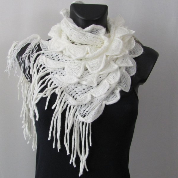 Winter Schal Strickschal mit Fransen - woll-weiß